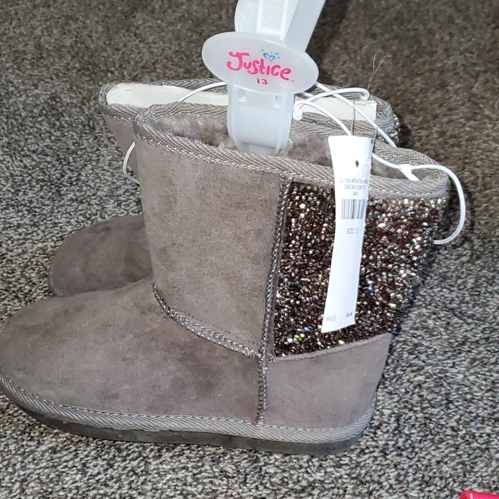 Girl boots